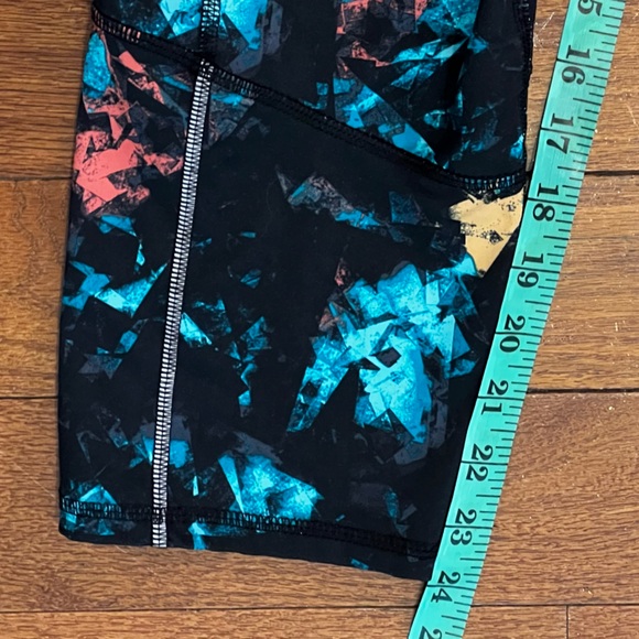 Old Navy Active Go-Dry Splash Print Cropped Leggings XL Preowned Athleisure - Picture 4 of 12